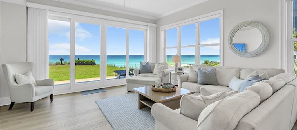 The living room at Adagio C-105. 